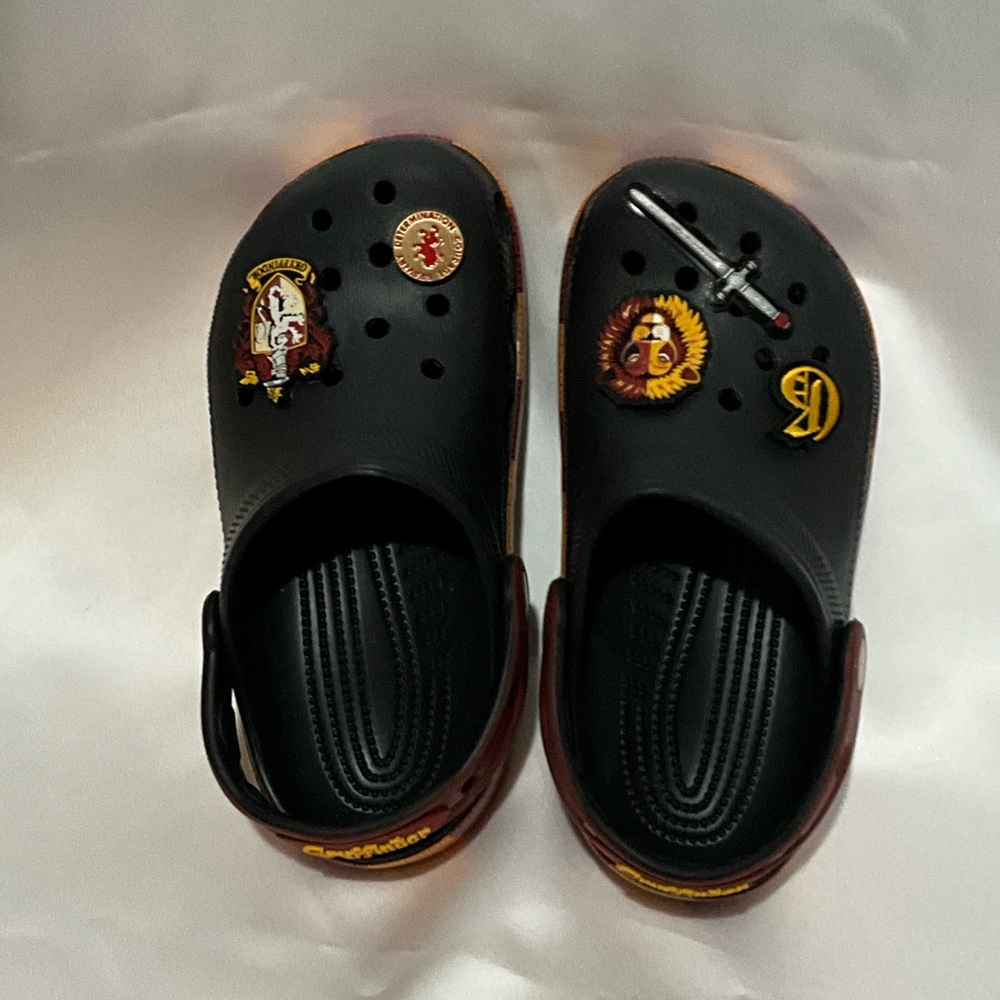 CROCS Harry Potter Gryffindor Classic Clog Kids Y2